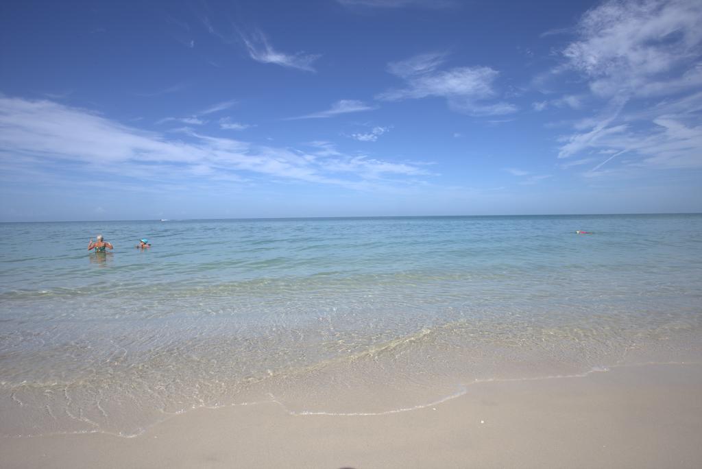 Naples Park Vanderbilt Beach Resort מראה חיצוני תמונה